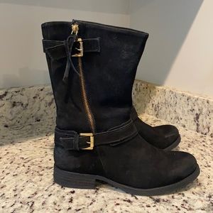 Steve Madden 8.5 black mid calf boot. Never worn